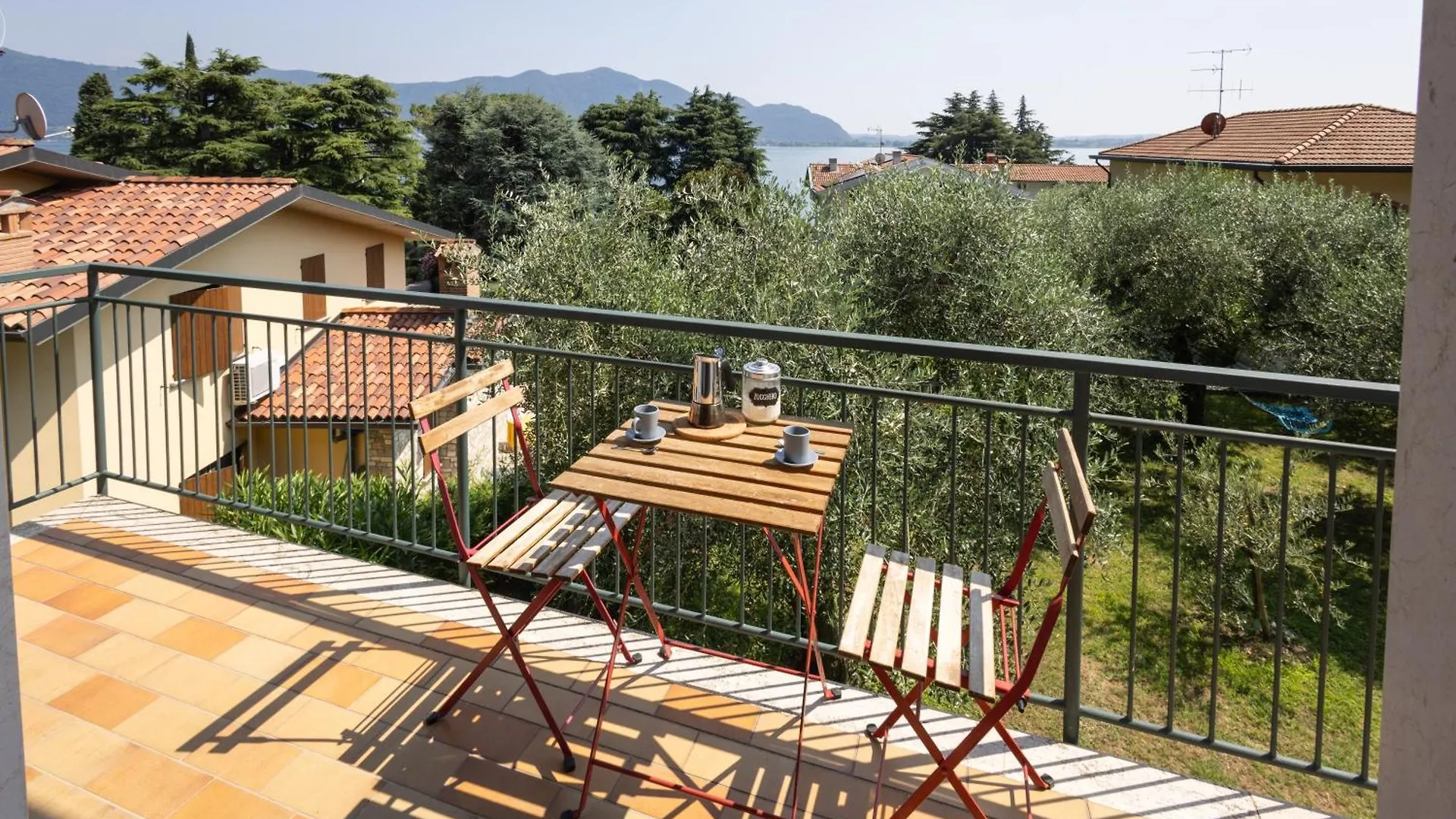 Iseolakerental - L'Uliveto Di Bea Predore Appartement